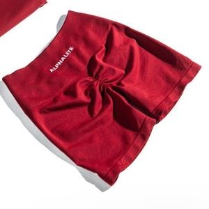 Alphalete 4.5 inch shorts